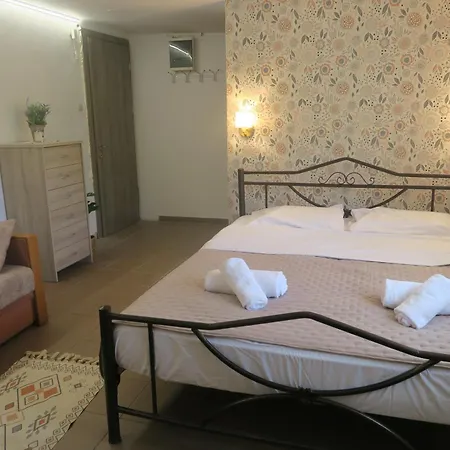 Efterpi Seaside House Case de vacanță *
